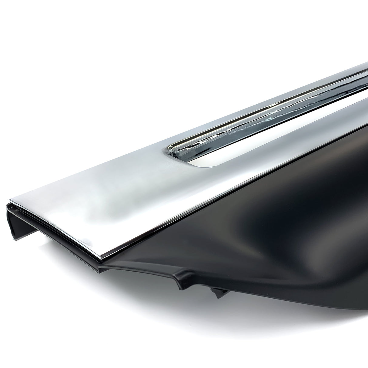 Center Bumper with Chrome Trim for 2004 - 2016 Volvo VNL 300 430 630 | Replacement Volvo 20470446 20470454 Aftermarketus Bumpers